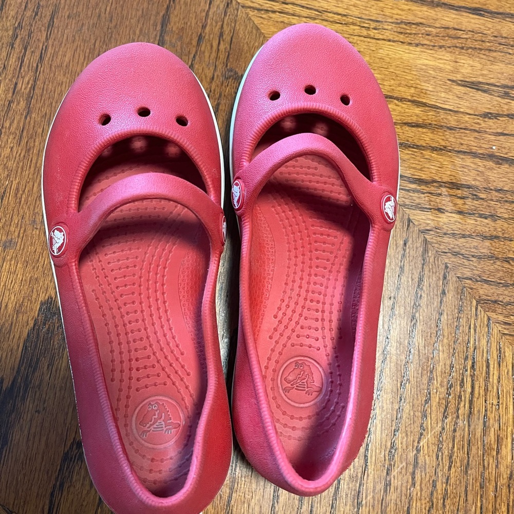 CROCS Kids Red MaryJanes - Picture 2 of 6